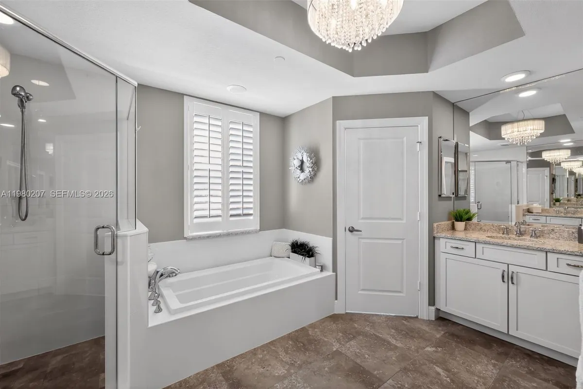 915 S Bay Colony Dr S, Juno Beach FL 33408