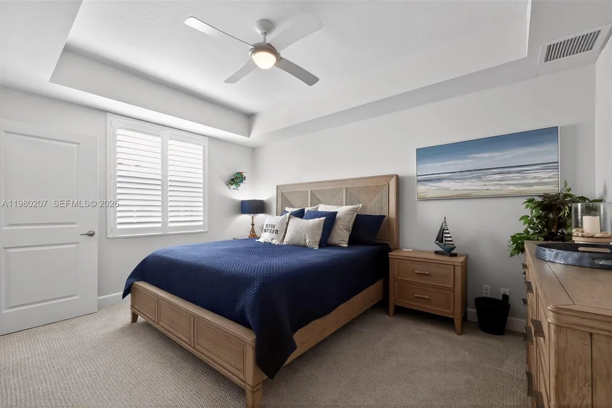 915 S Bay Colony Dr S, Juno Beach FL 33408