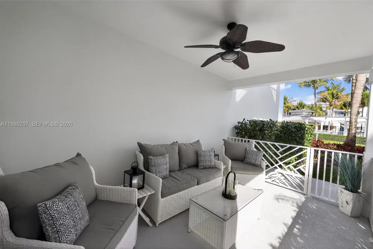 915 S Bay Colony Dr S, Juno Beach FL 33408