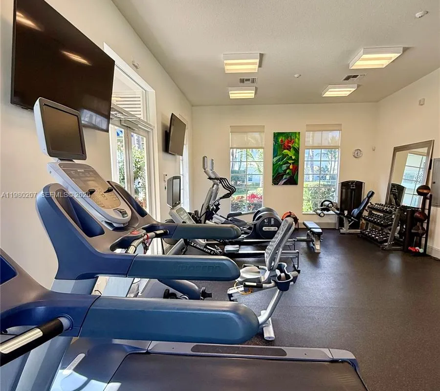 915 S Bay Colony Dr S, Juno Beach FL 33408