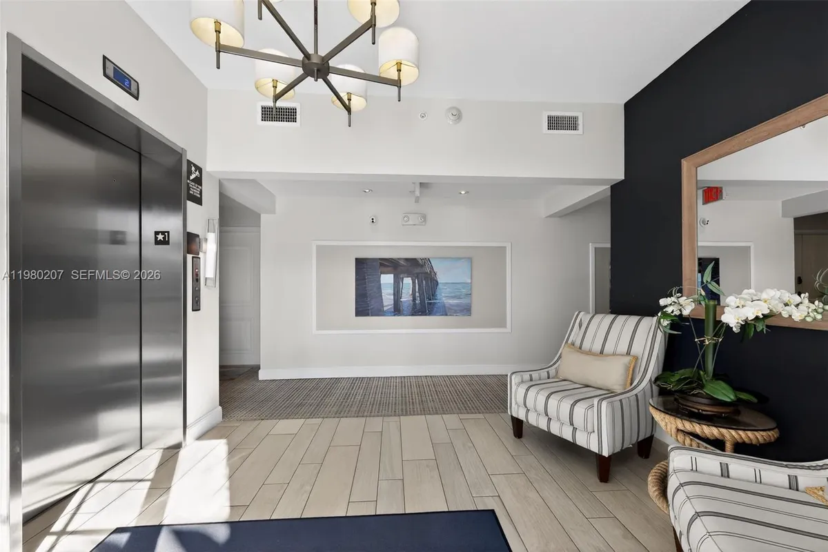 915 S Bay Colony Dr S, Juno Beach FL 33408