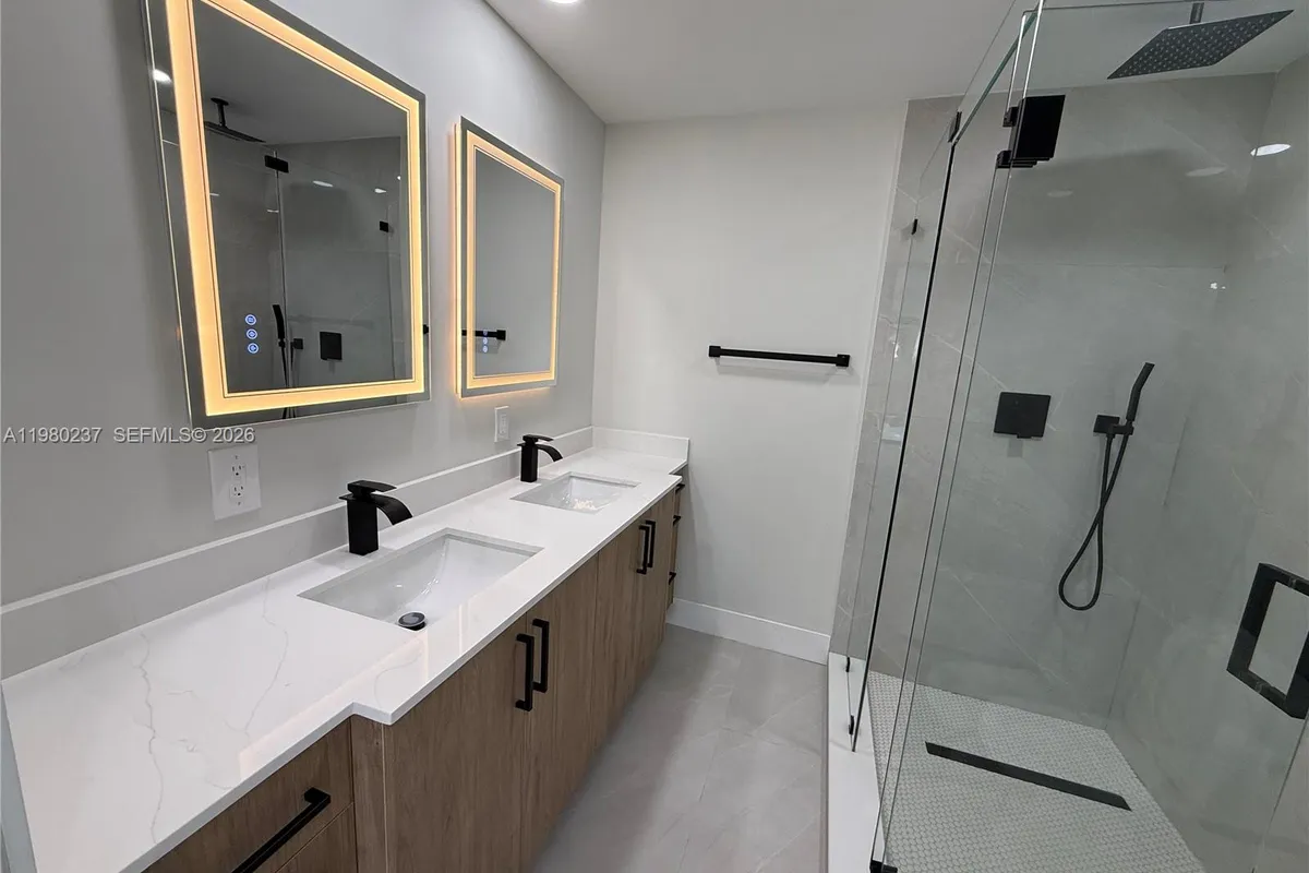 4020 NW 93rd Way, Sunrise FL 33351