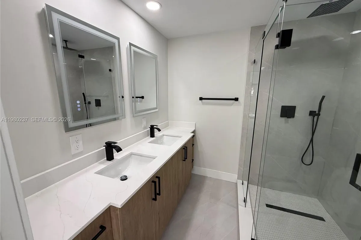 4020 NW 93rd Way, Sunrise FL 33351