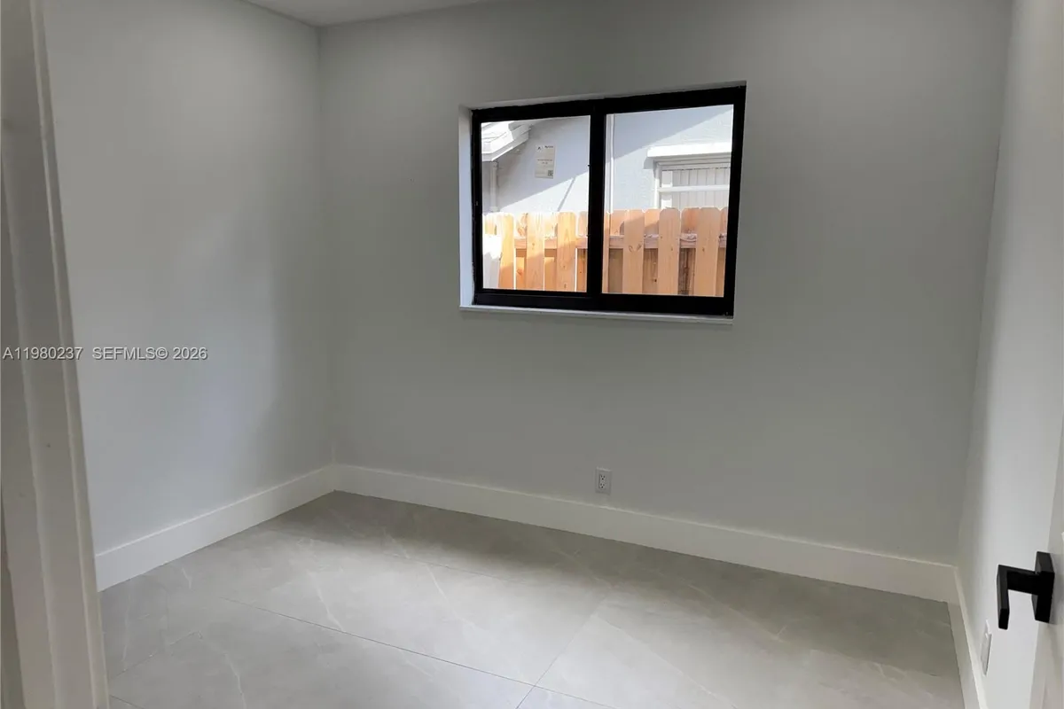 4020 NW 93rd Way, Sunrise FL 33351