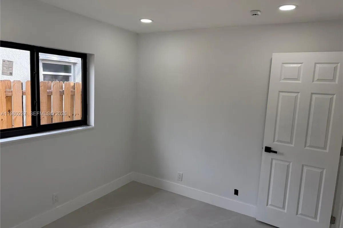 4020 NW 93rd Way, Sunrise FL 33351