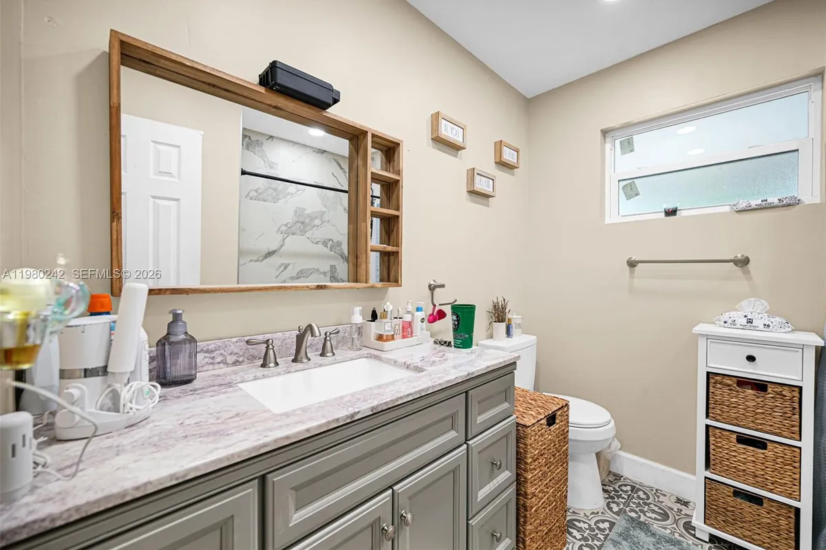 1811 Utopia Dr, Miramar FL 33023