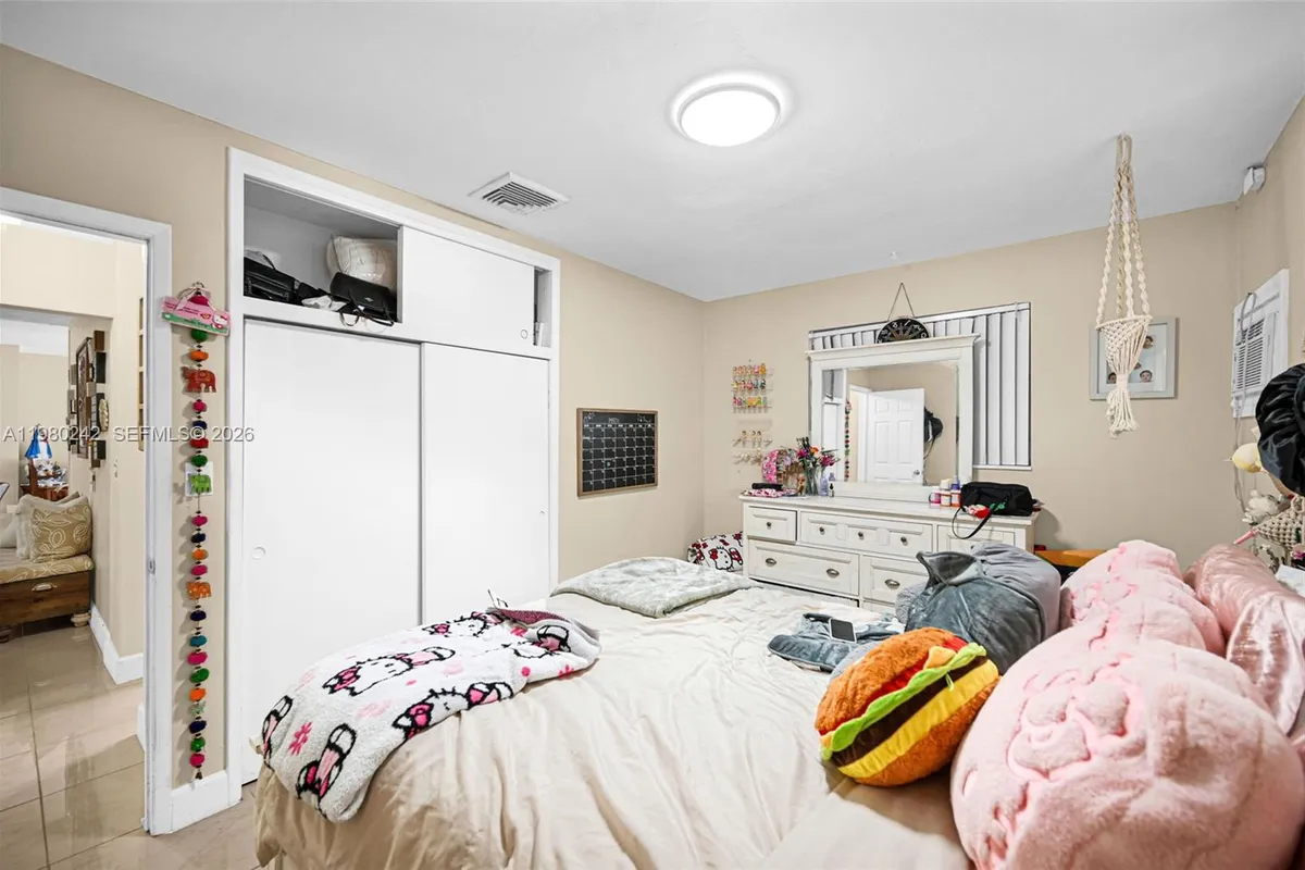 1811 Utopia Dr, Miramar FL 33023