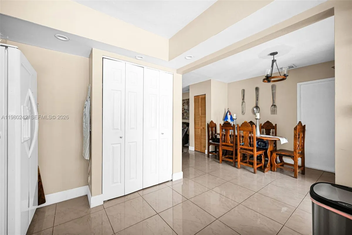 1811 Utopia Dr, Miramar FL 33023