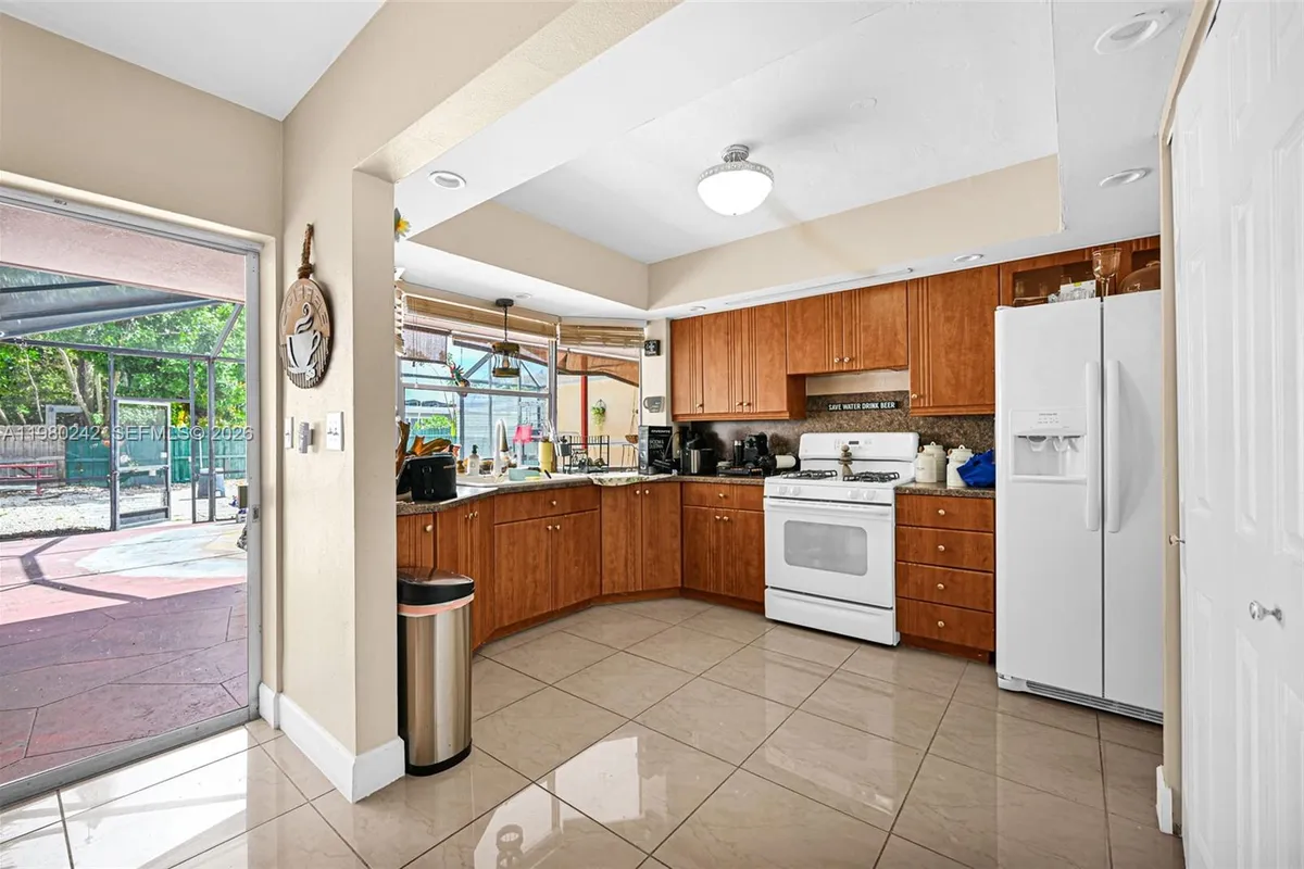 1811 Utopia Dr, Miramar FL 33023