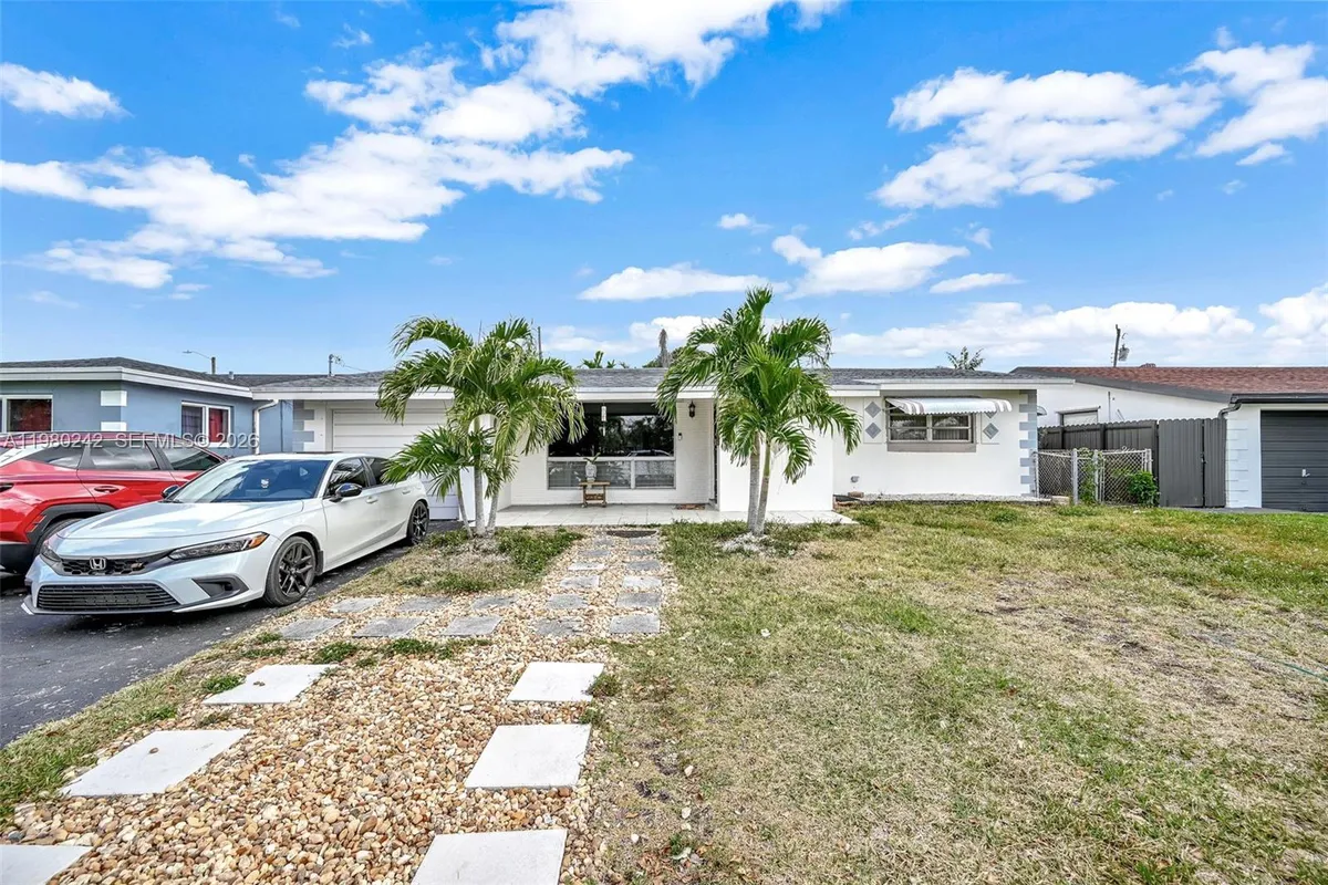 1811 Utopia Dr, Miramar FL 33023