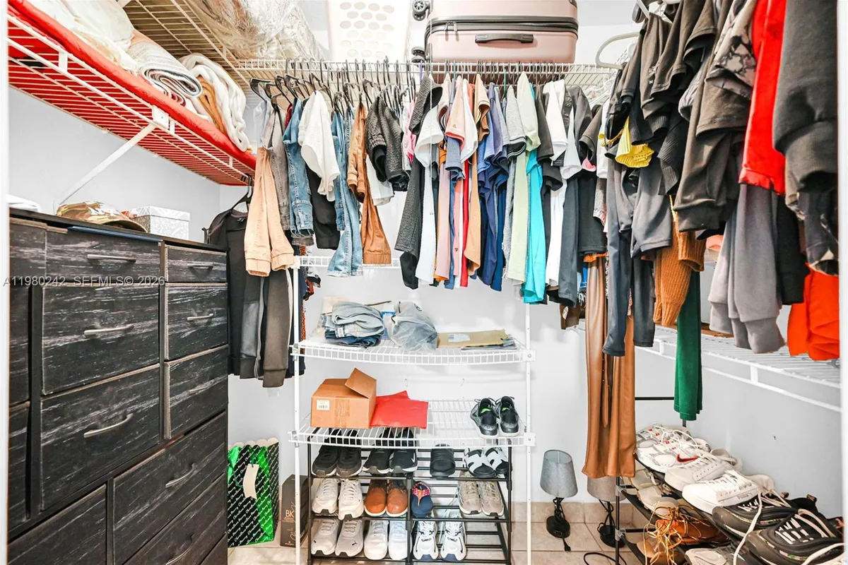 1811 Utopia Dr, Miramar FL 33023