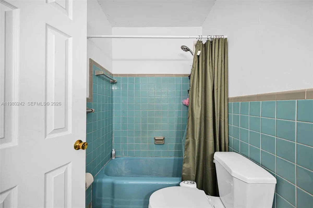 1811 Utopia Dr, Miramar FL 33023