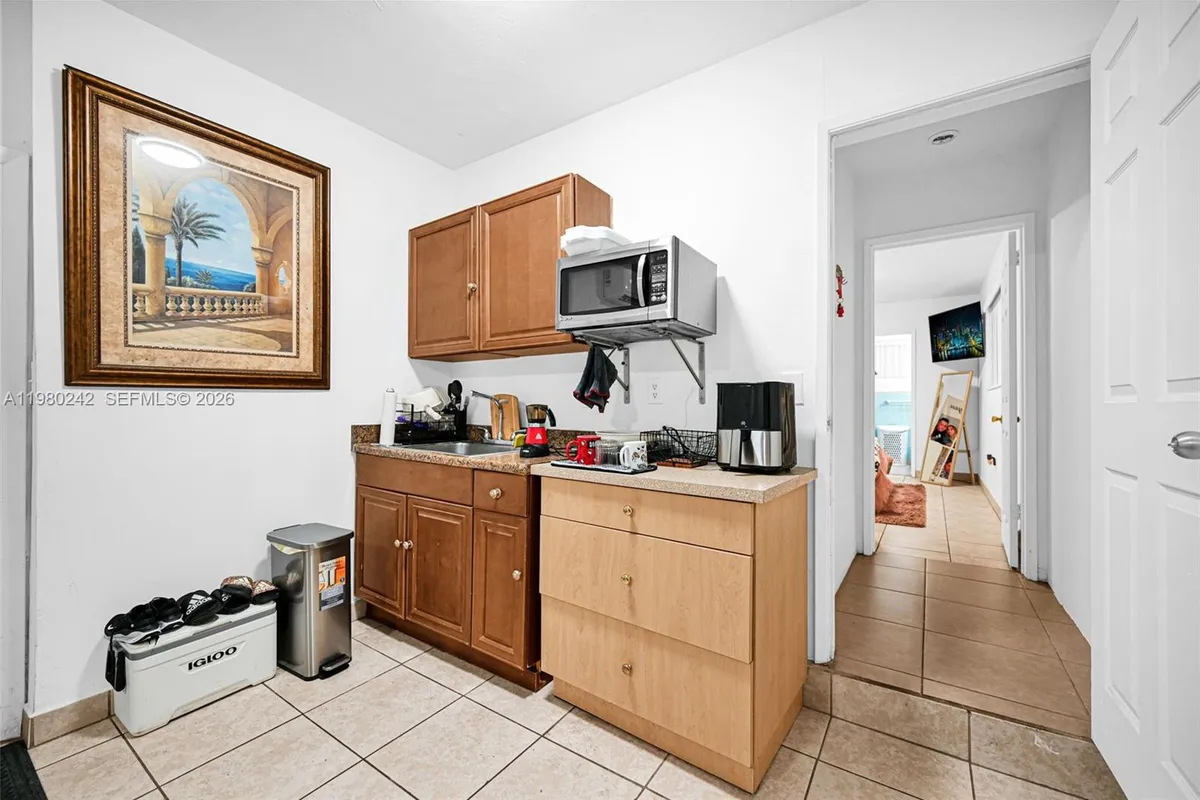 1811 Utopia Dr, Miramar FL 33023