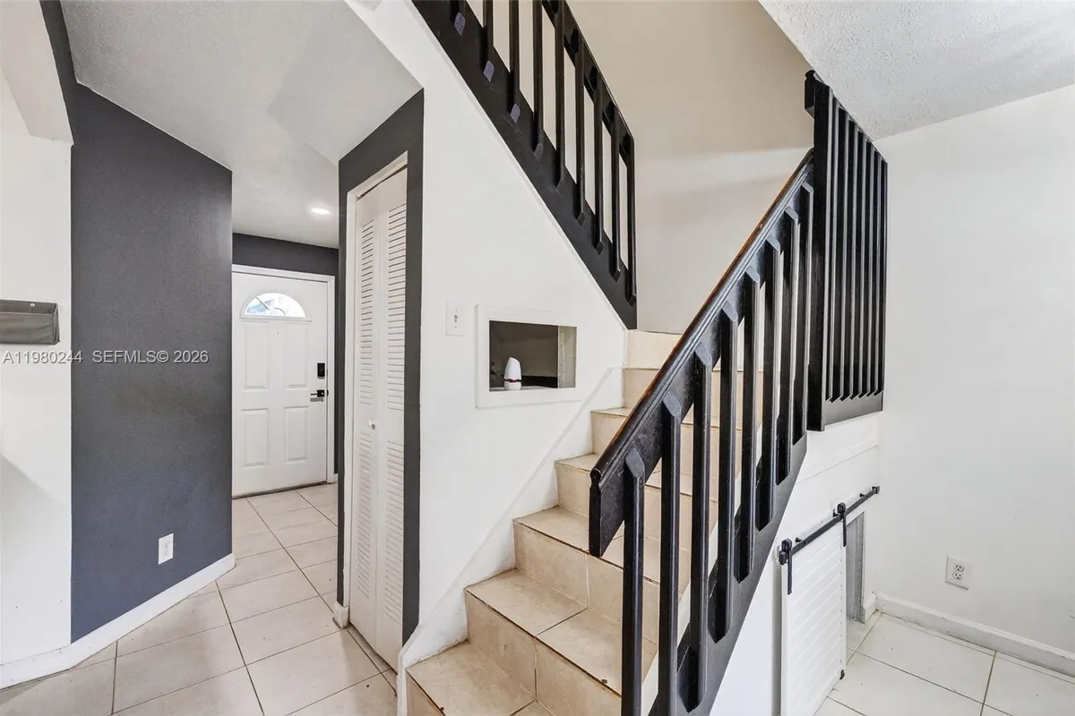 5843 Woodlands Blvd, Tamarac FL 33319