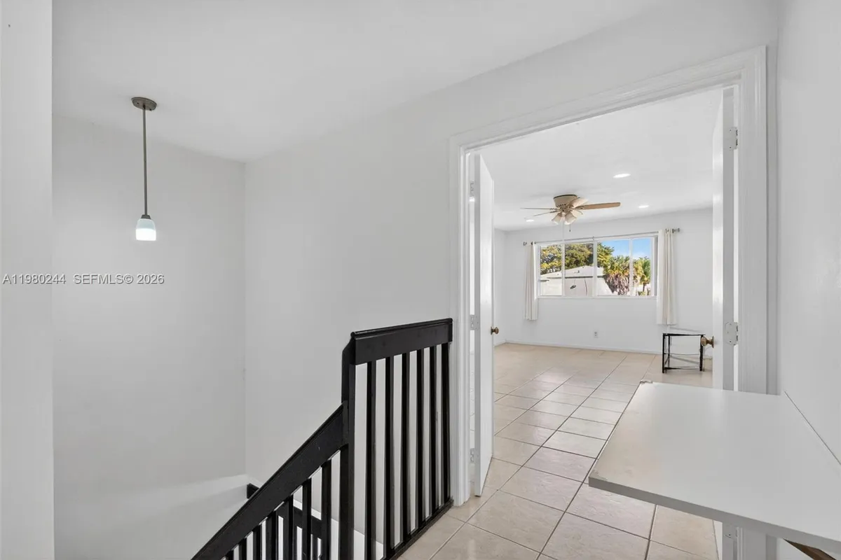 5843 Woodlands Blvd, Tamarac FL 33319