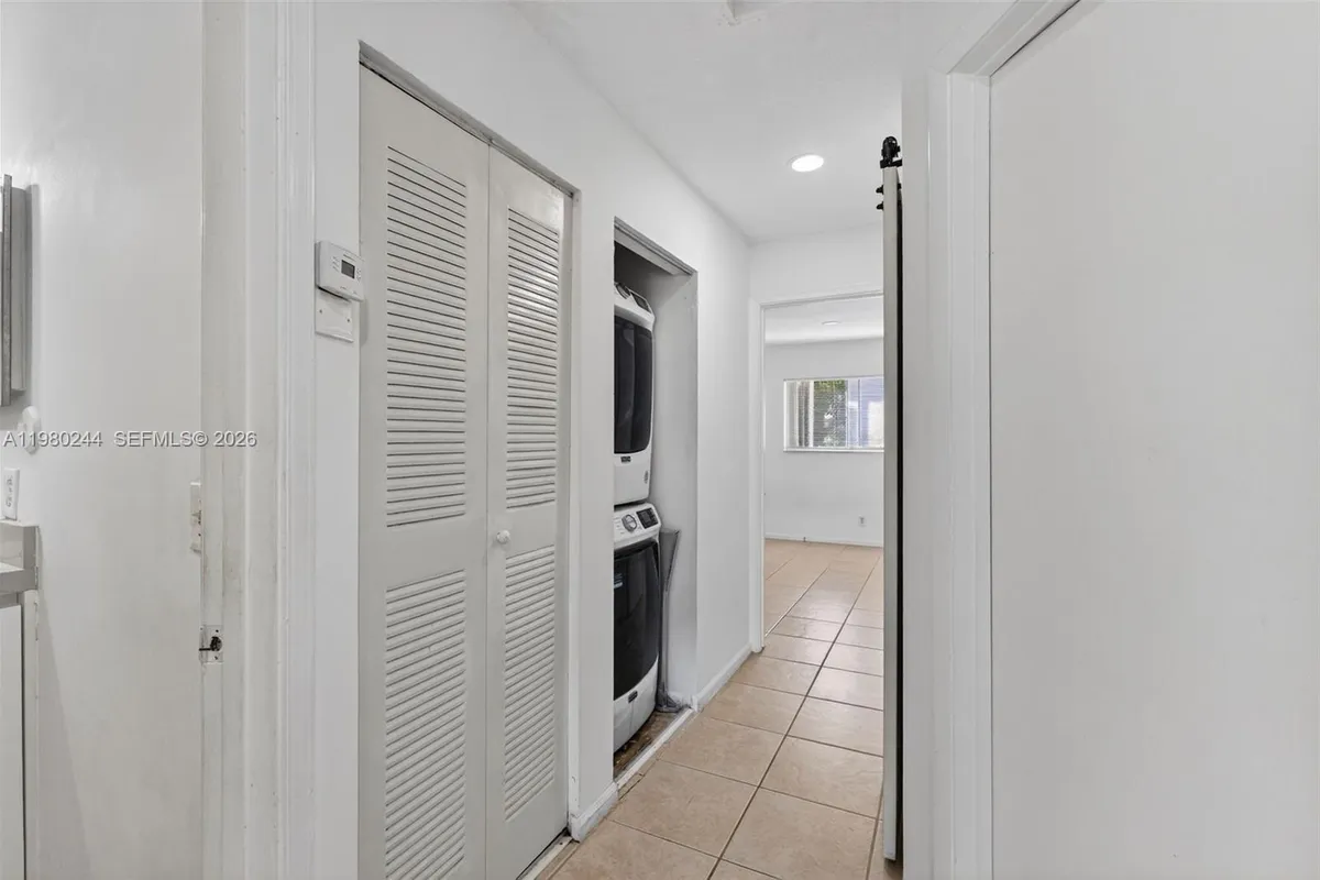 5843 Woodlands Blvd, Tamarac FL 33319