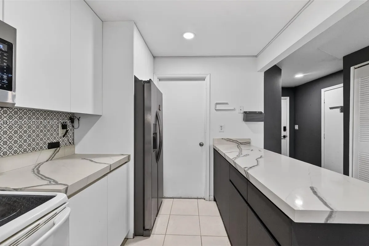 5843 Woodlands Blvd, Tamarac FL 33319