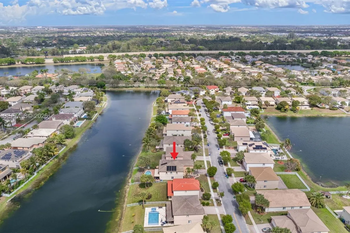 4628 SW 129th Ave, Miramar FL 33027