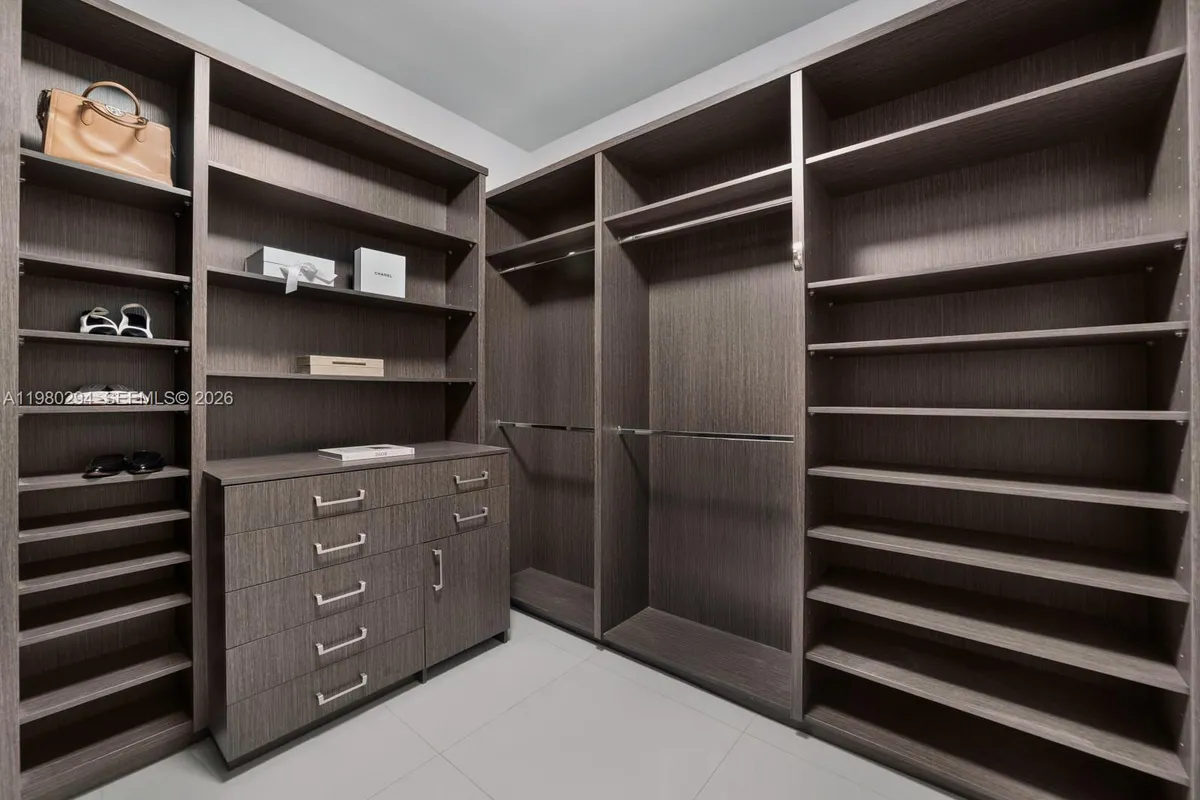 5959 Collins Ave # 1606, Miami Beach FL 33140