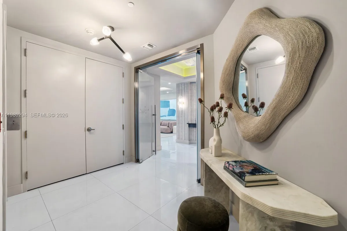 5959 Collins Ave # 1606, Miami Beach FL 33140