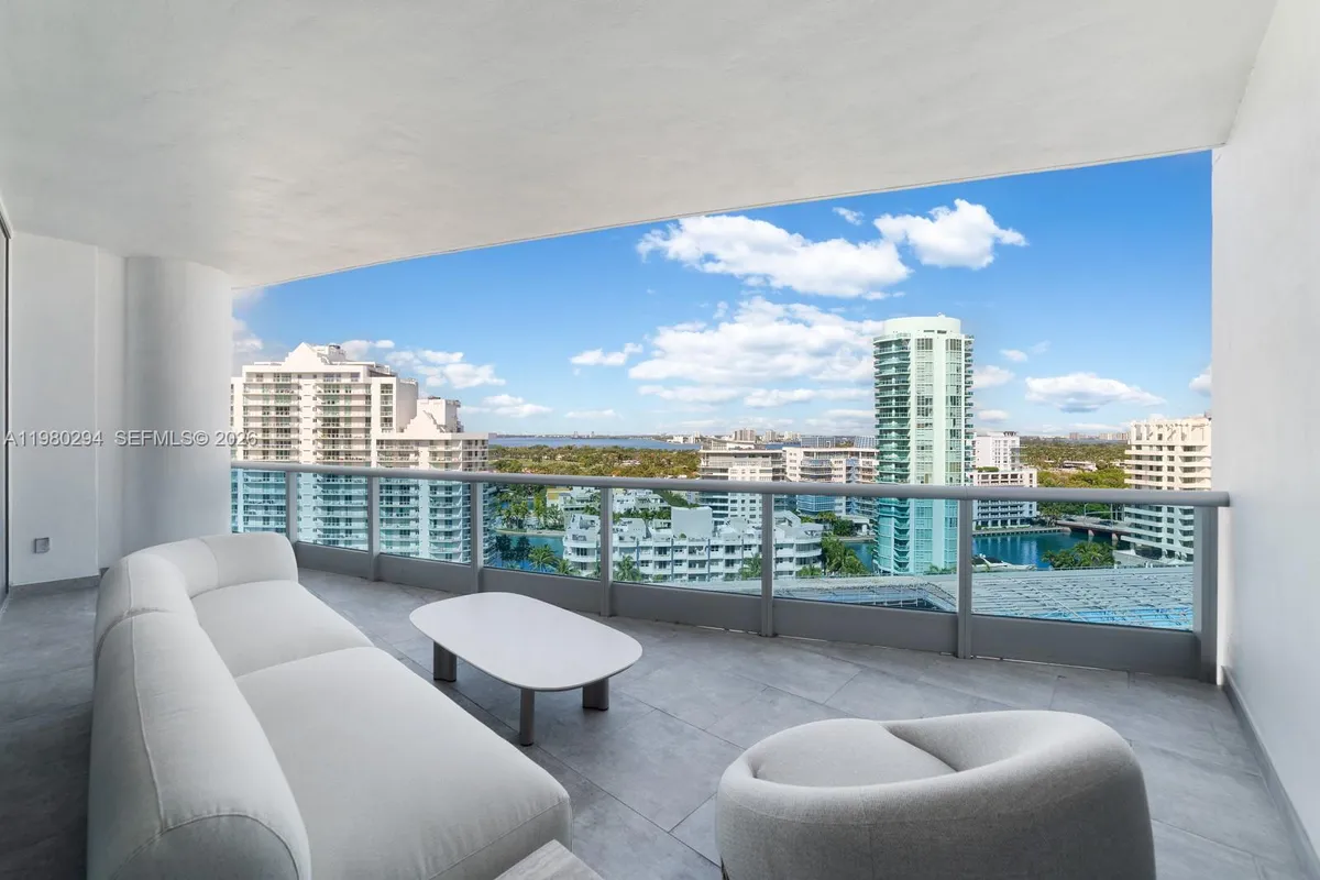 5959 Collins Ave # 1606, Miami Beach FL 33140