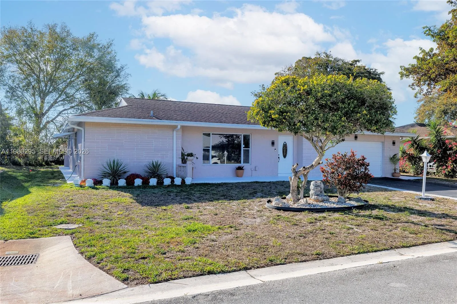 8209 NW 91st Ave, Tamarac FL 33321