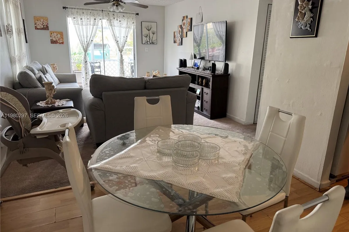 6507 Winfield Blvd, Margate FL 33063