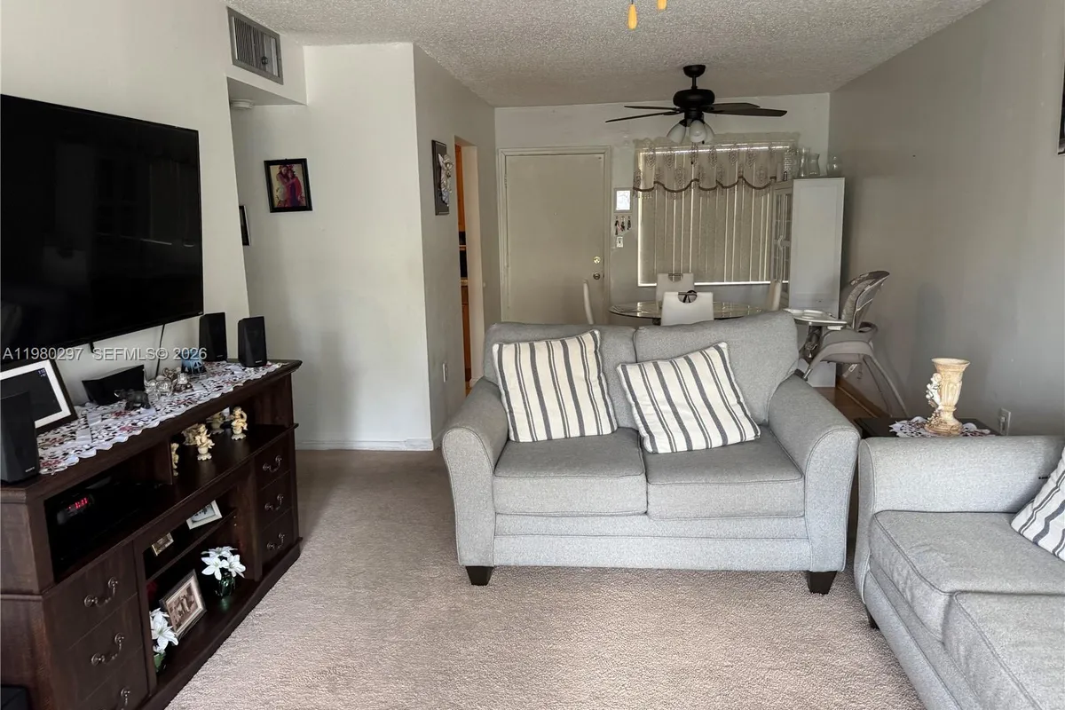 6507 Winfield Blvd, Margate FL 33063