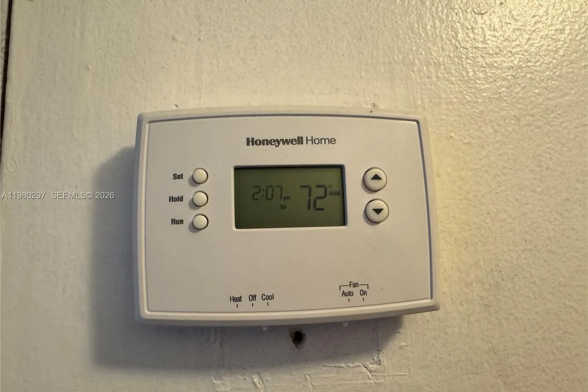 6507 Winfield Blvd, Margate FL 33063