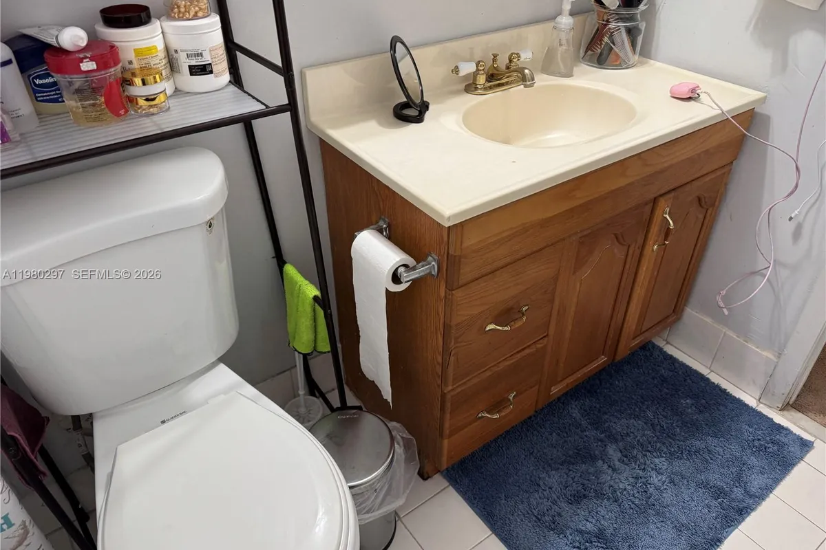 6507 Winfield Blvd, Margate FL 33063