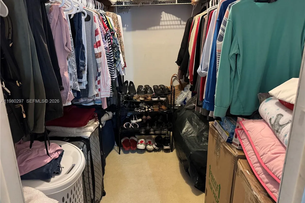 6507 Winfield Blvd, Margate FL 33063