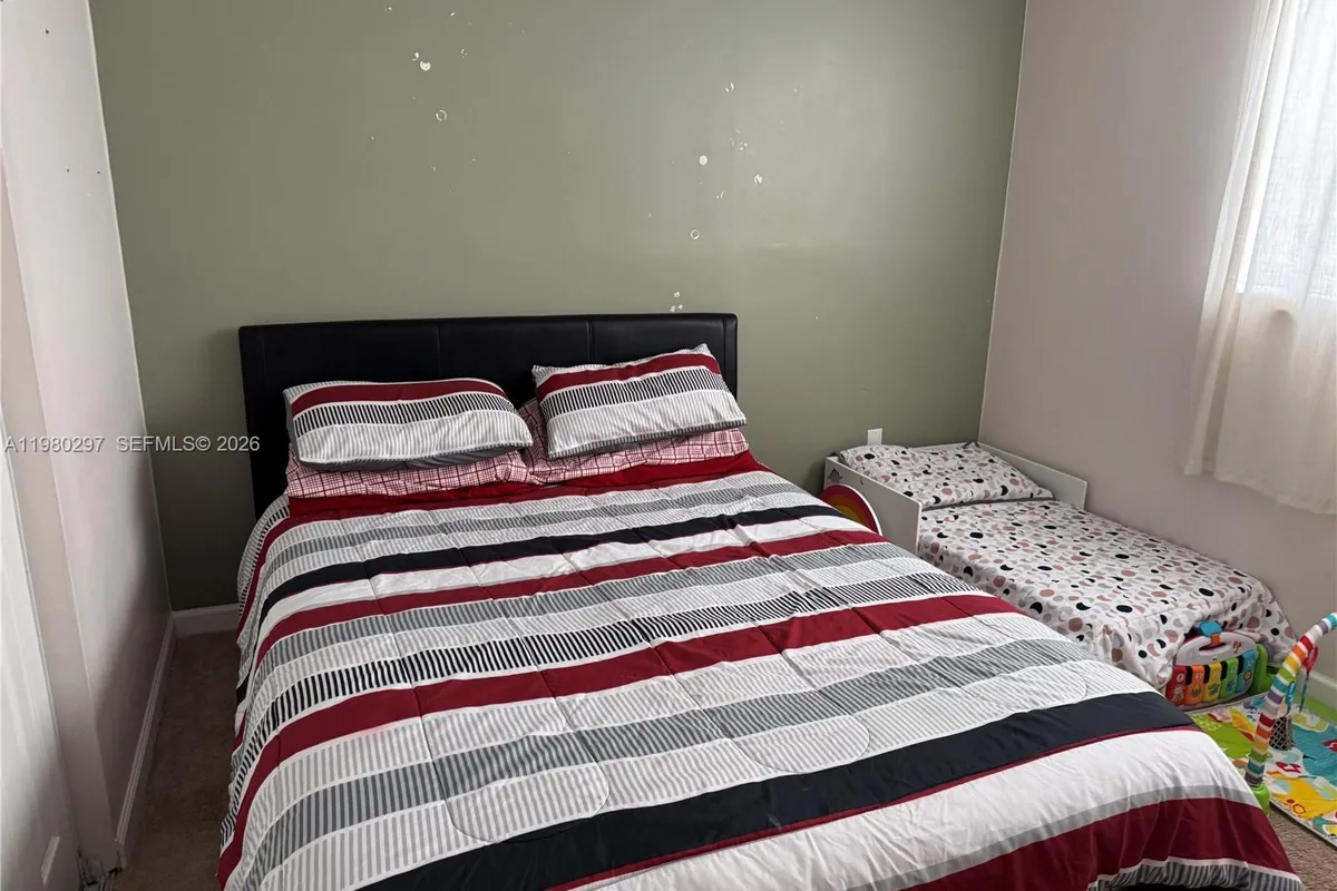 6507 Winfield Blvd, Margate FL 33063