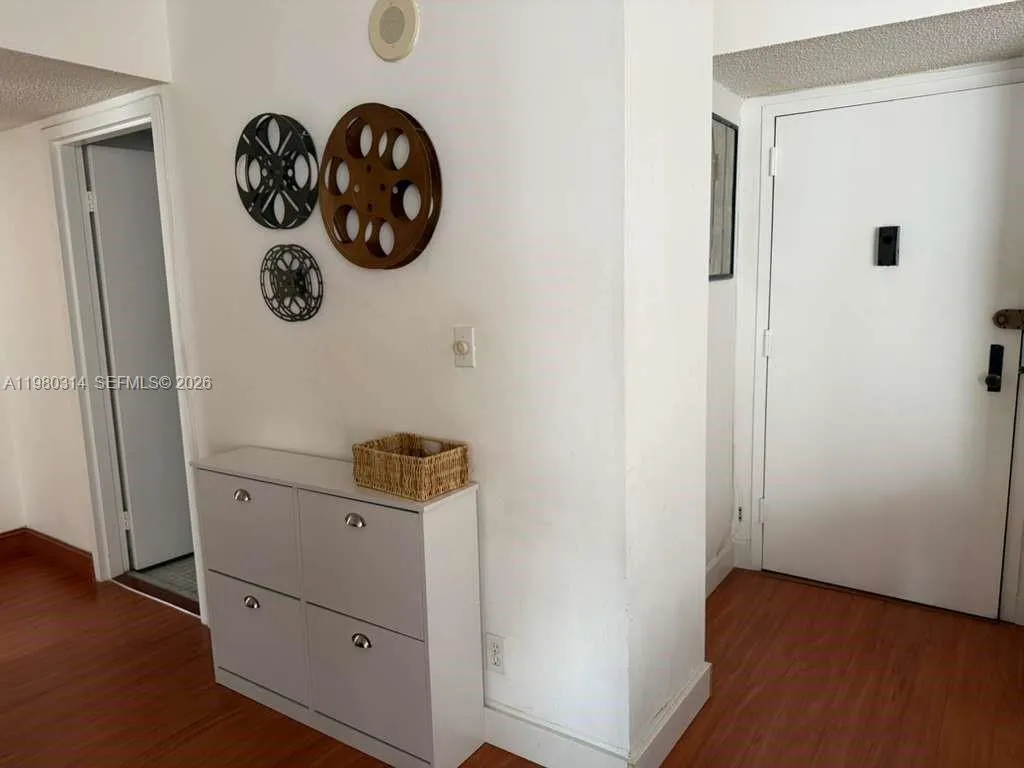 17011 N Bay Rd # 709, Sunny Isles Beach FL 33160