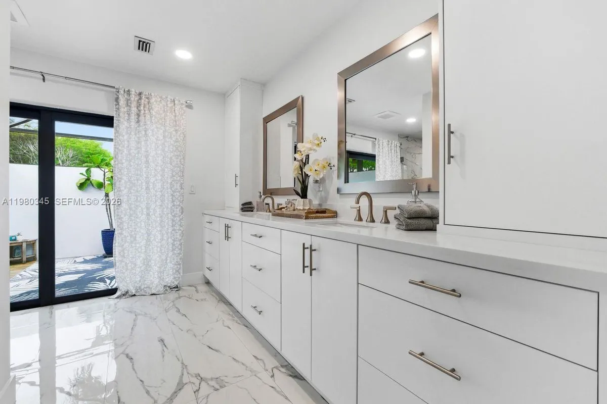 17204 SW 79th Ct, Palmetto Bay FL 33157