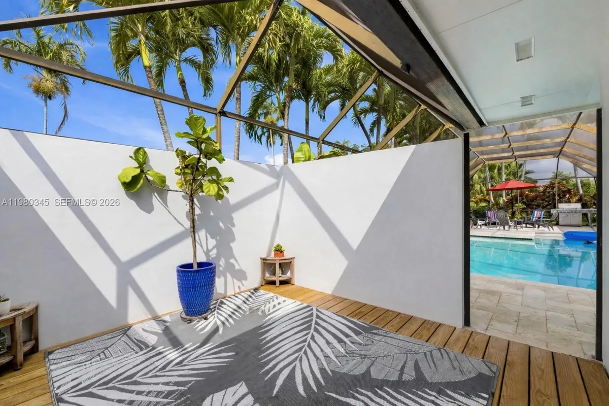 17204 SW 79th Ct, Palmetto Bay FL 33157