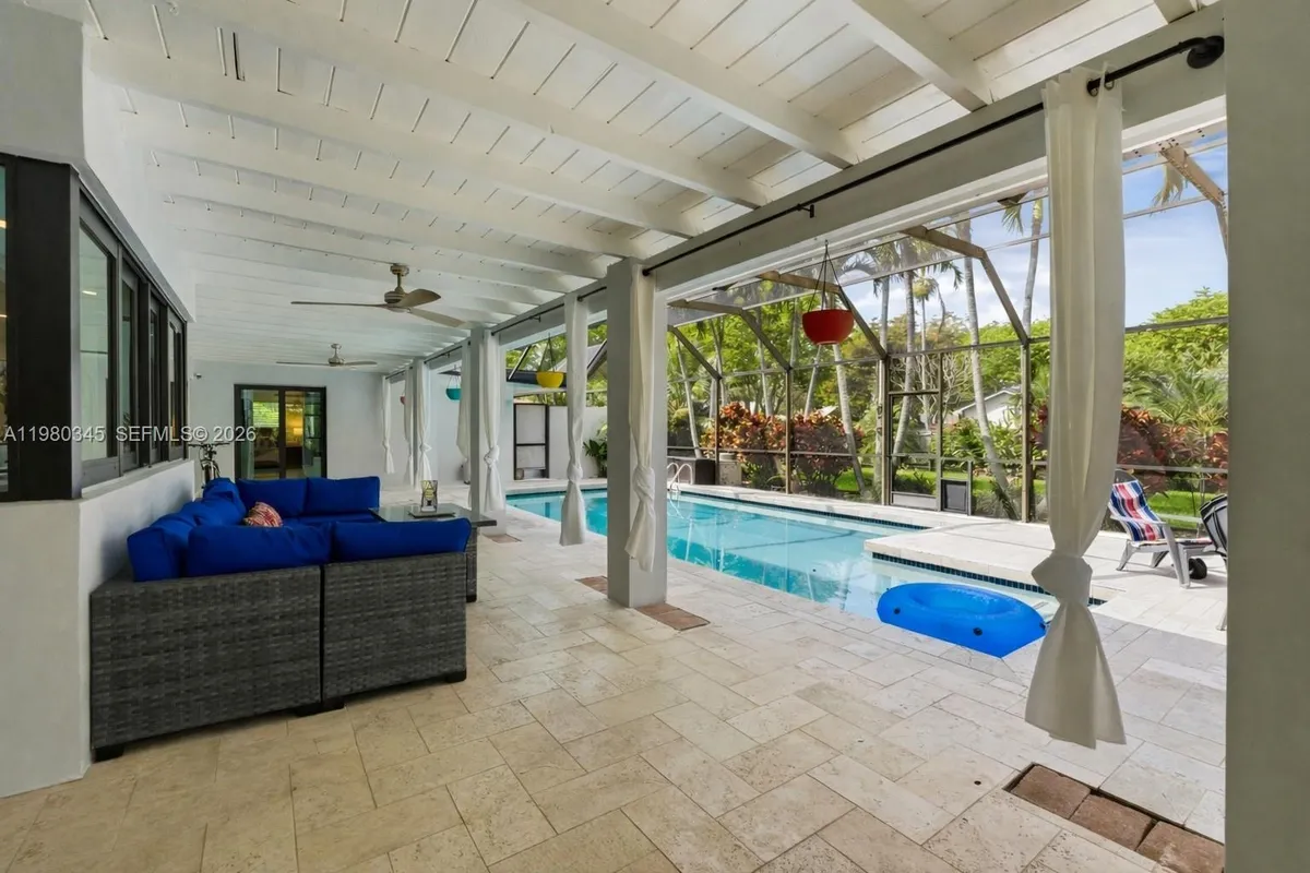 17204 SW 79th Ct, Palmetto Bay FL 33157