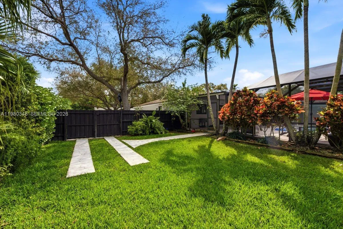 17204 SW 79th Ct, Palmetto Bay FL 33157