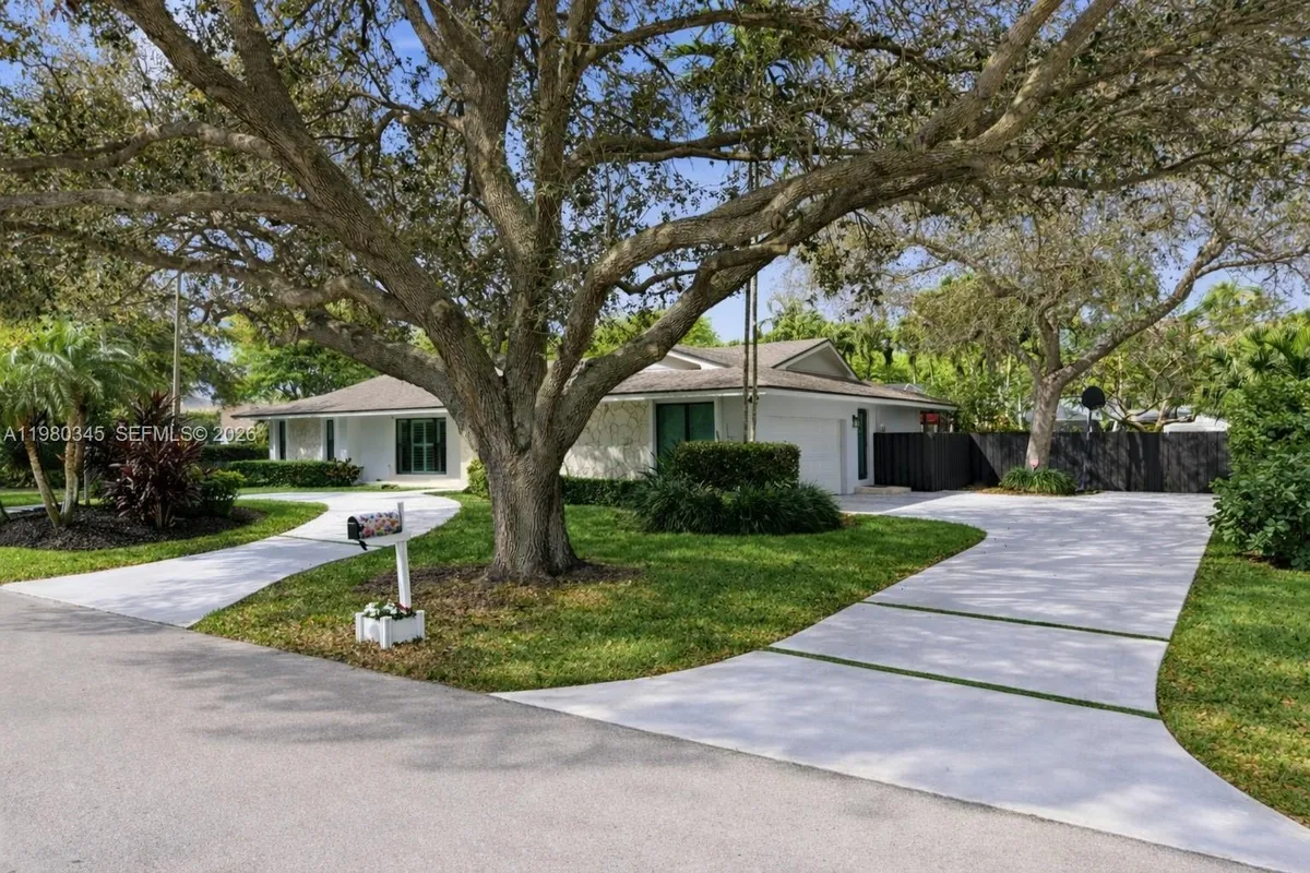 17204 SW 79th Ct, Palmetto Bay FL 33157