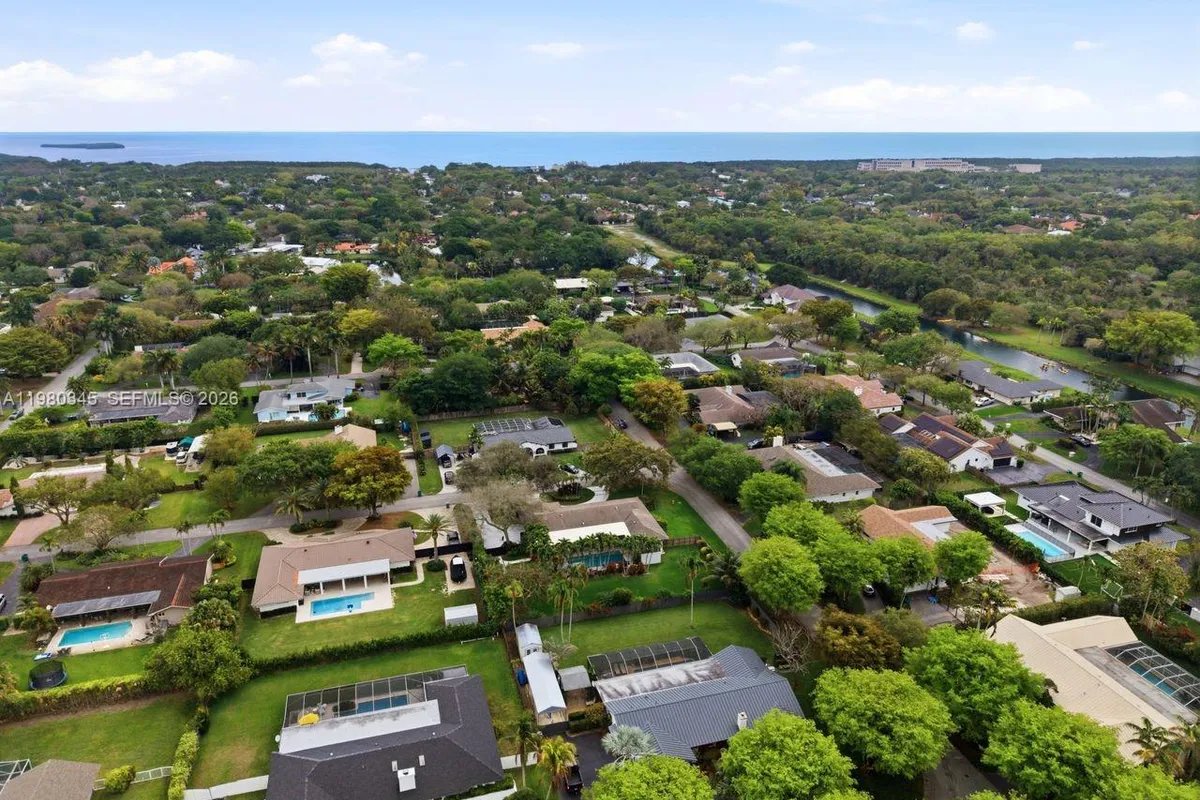 17204 SW 79th Ct, Palmetto Bay FL 33157