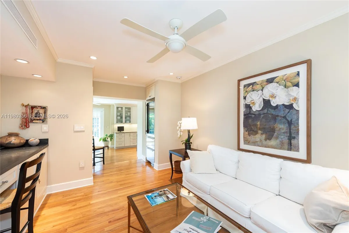 1036 S Greenway Dr, Coral Gables FL 33134