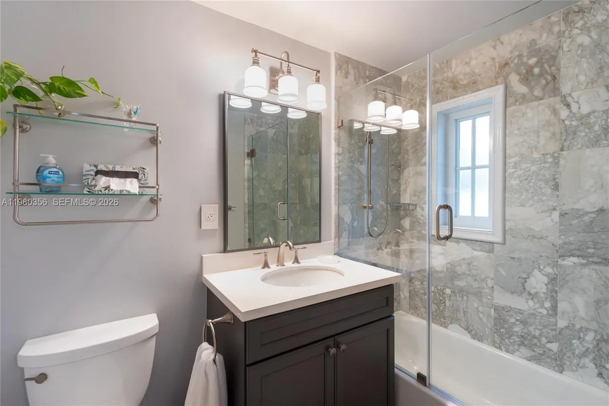 1036 S Greenway Dr, Coral Gables FL 33134