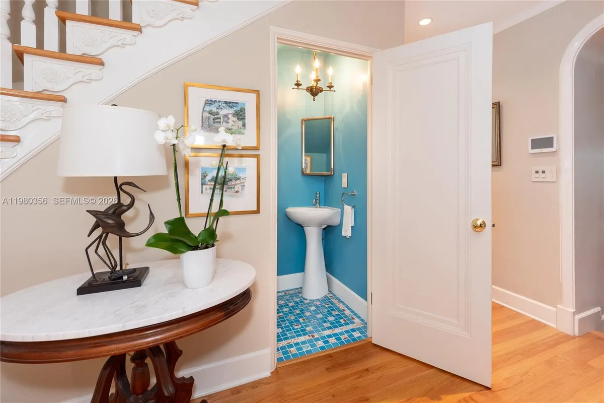 1036 S Greenway Dr, Coral Gables FL 33134