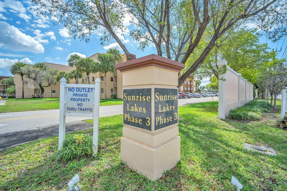 2720 N Pine Island Rd # 306, Sunrise FL 33322