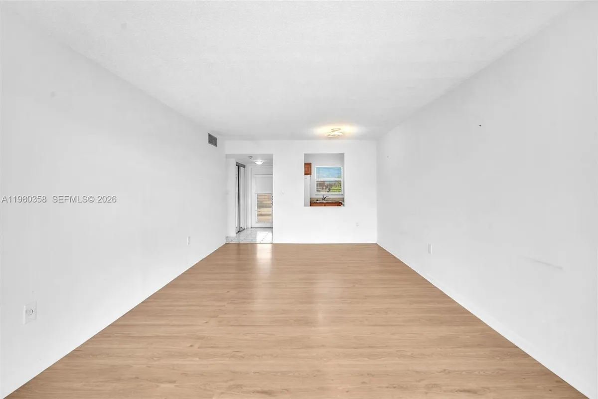 2720 N Pine Island Rd # 306, Sunrise FL 33322