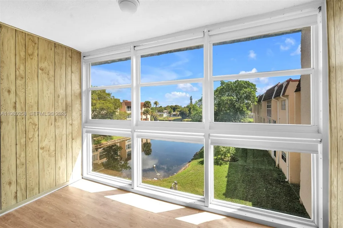 2720 N Pine Island Rd # 306, Sunrise FL 33322