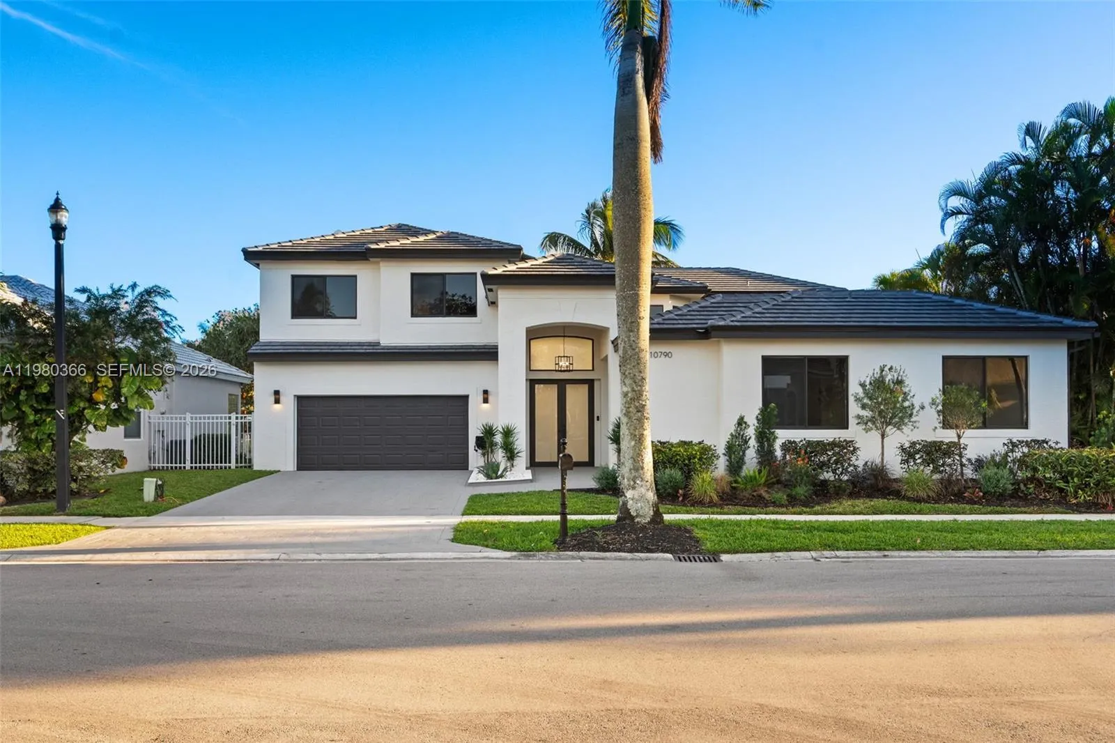 10790 Haydn Dr, Boca Raton FL 33498