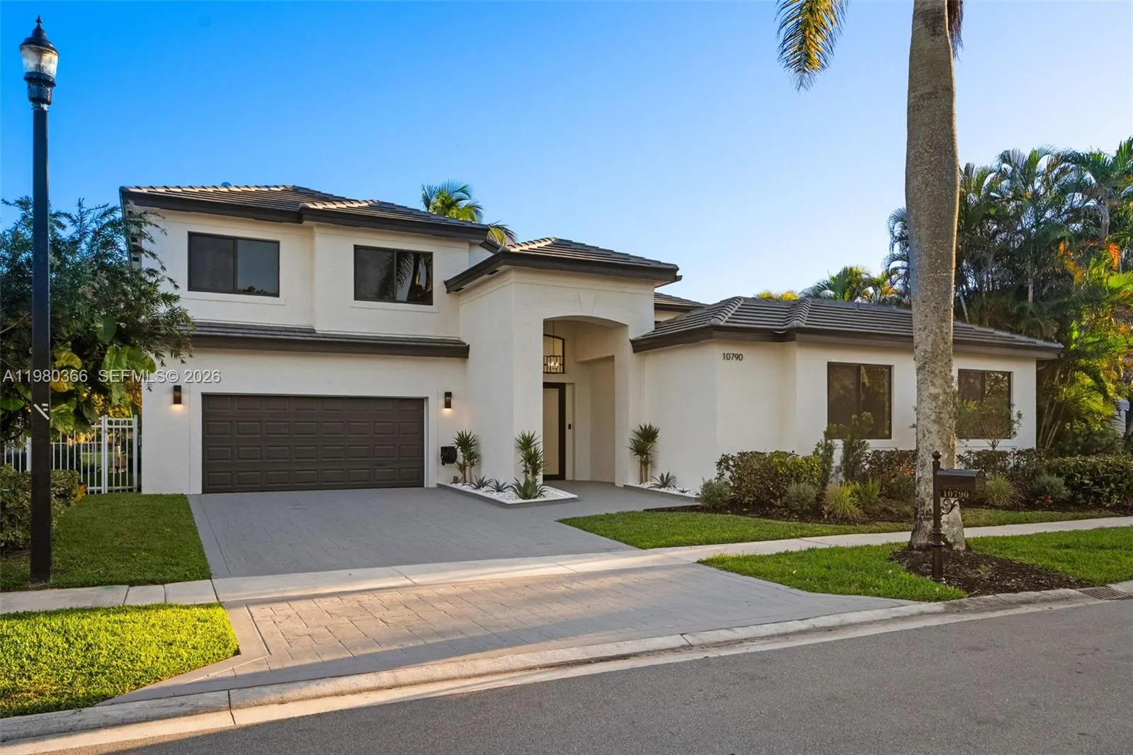 10790 Haydn Dr, Boca Raton FL 33498