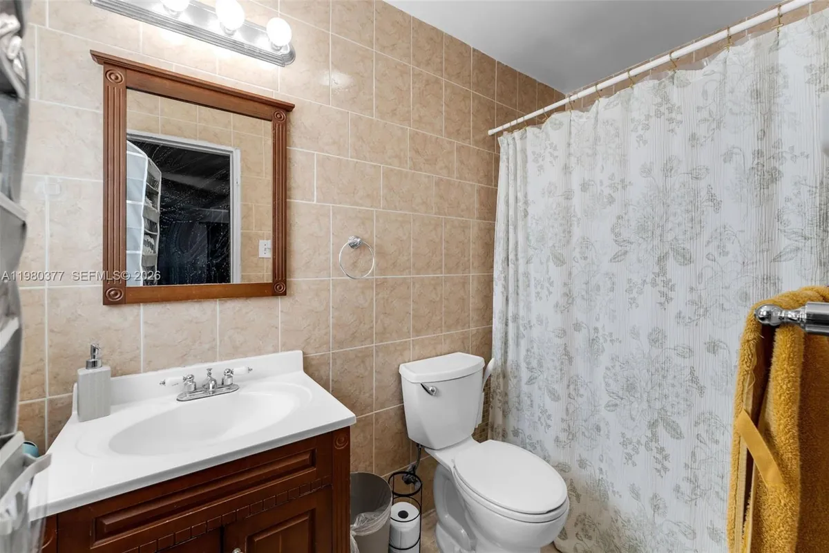 1262 Marlin Dr, Marathon FL 33050