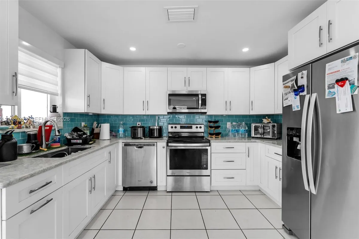 1262 Marlin Dr, Marathon FL 33050