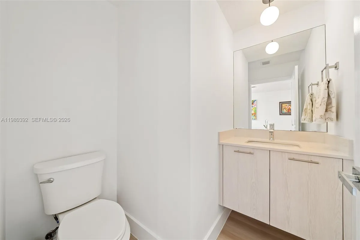 4648 NW 83rd Ave, Doral FL 33166